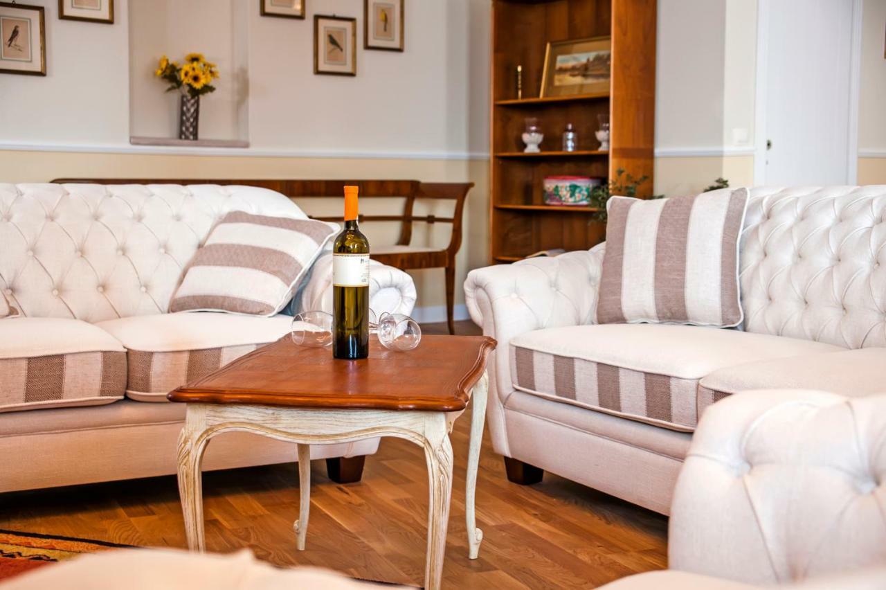 Adriatic Royal Sea View Apartment 로비니 외부 사진