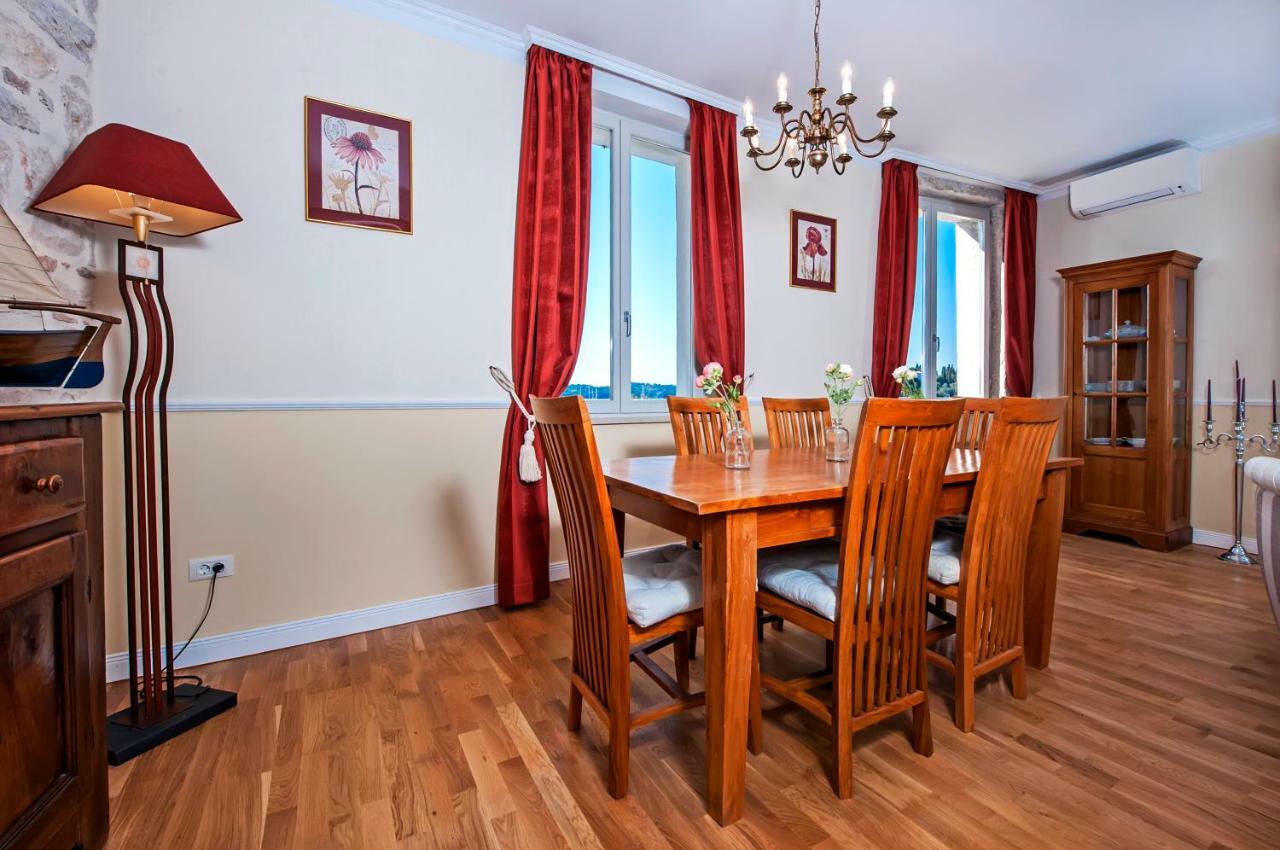 Adriatic Royal Sea View Apartment 로비니 외부 사진