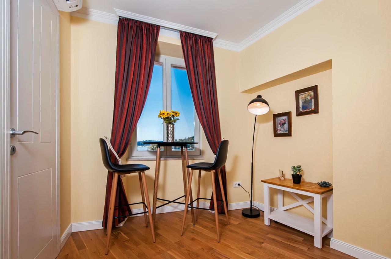 Adriatic Royal Sea View Apartment 로비니 외부 사진