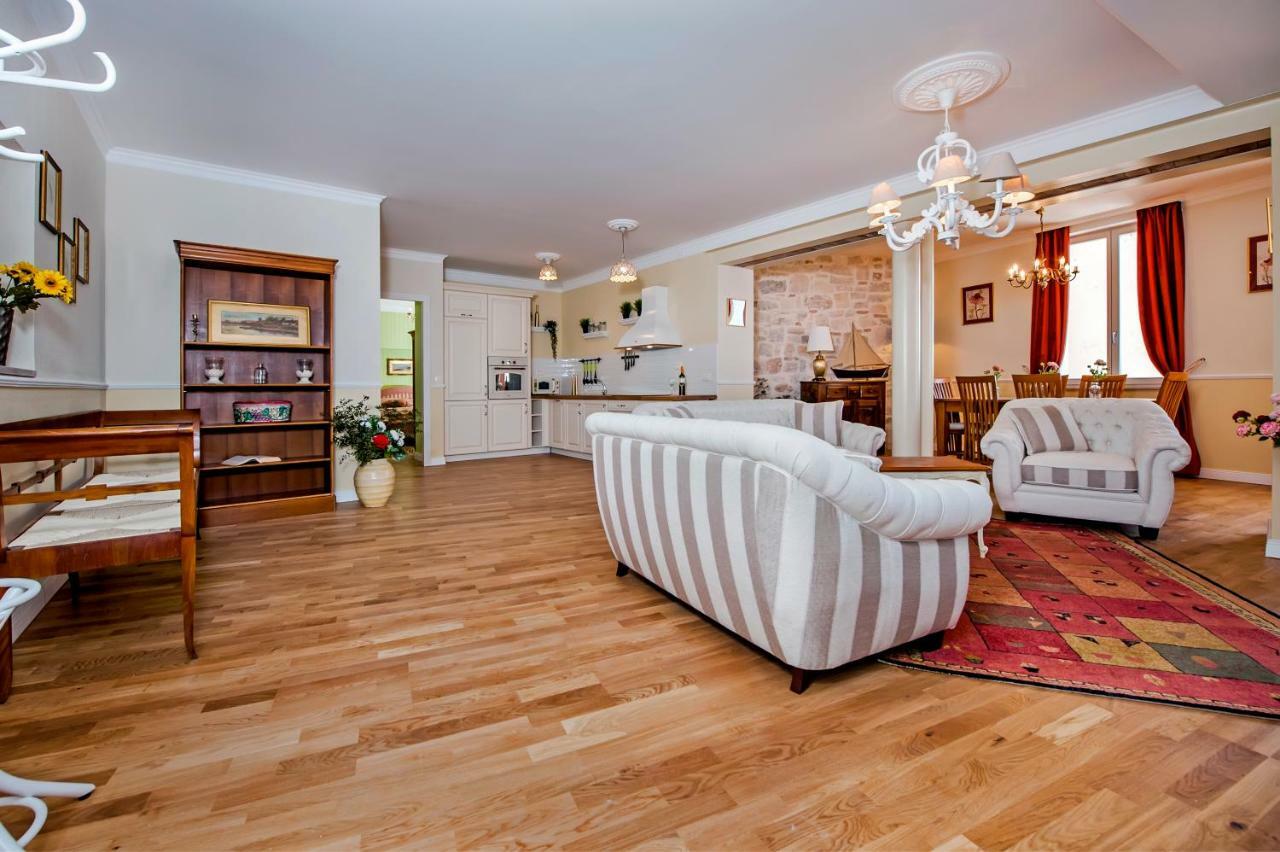 Adriatic Royal Sea View Apartment 로비니 외부 사진