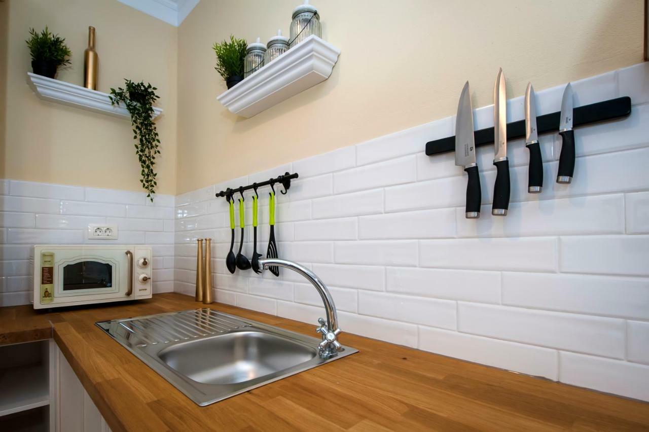 Adriatic Royal Sea View Apartment 로비니 외부 사진