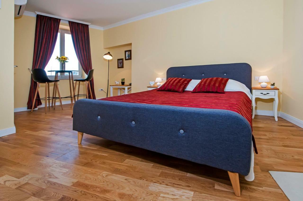 Adriatic Royal Sea View Apartment 로비니 외부 사진