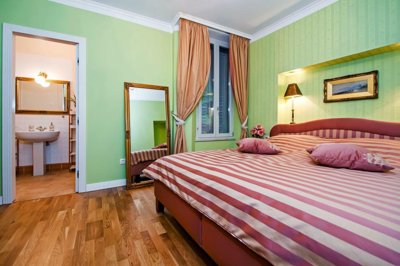 Adriatic Royal Sea View Apartment 로비니 외부 사진